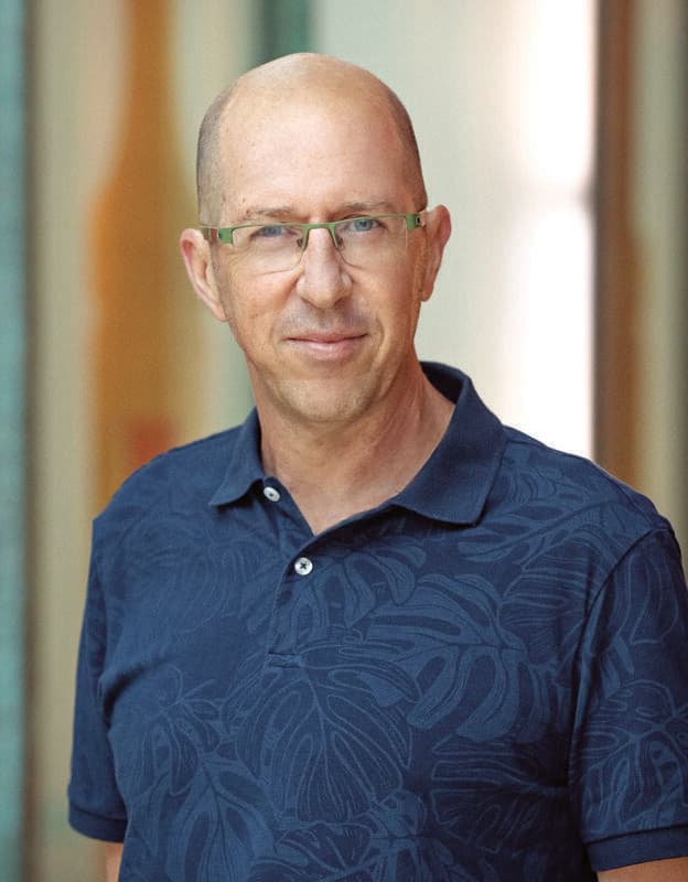 פרופ' ארז צפדיה
