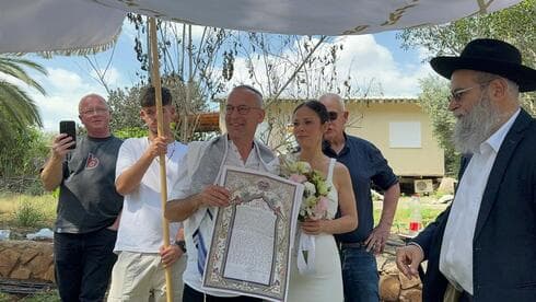 ערן ורויטל אבן שושן מתחת לחופה. שמרו הכול בסוד 