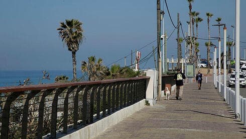 טיילת בת ים