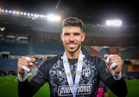 עומרי גלזר. הופעה בלתי נשכחת בגמר הגביע האחרון