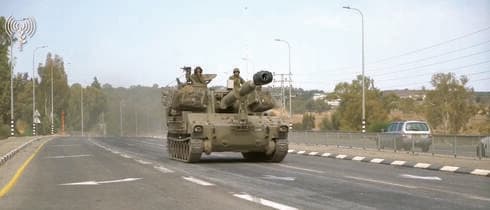טנק ברחובות קרית שמונה (צילום: דו"צ ) טנק ברחובות קרית שמונה