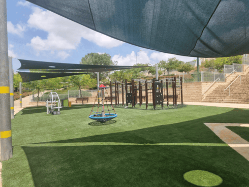 פארק החבלים ברחוב אלי כהן (צילום: דוברות עיריית מודיעין) פארק החבלים ברחוב אלי כהן