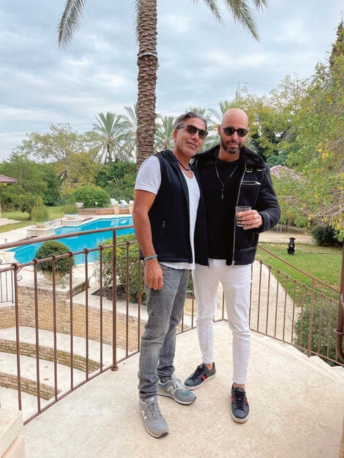 מנשרי ז"ל וסטון