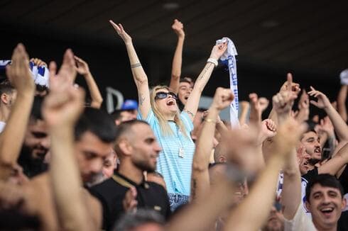 אושר של עליית ליגה (צילום: עוז מועלם) אושר של עליית ליגה