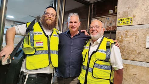 ד"ר קוגל והמתנדבים
