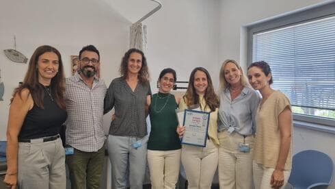 דניאל מונצ'ק וצוות המרפאה