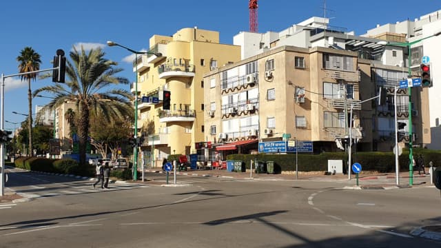 רחוב עין גנים פתח תקוה