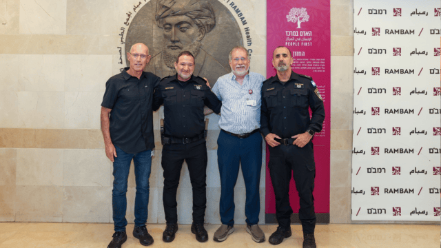 מימין לשמאל: ניצב דני לוי, פרופ' מיקי הלברטל, רנ"צ יעקב שבתאי ובני קלר
