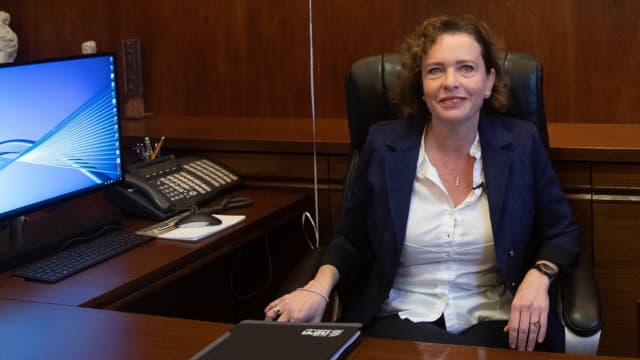 המתנות לא הפסיקו להגיע. קליש בלשכה