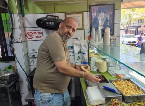 מאיר אלוש בפעולה