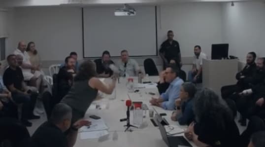 הסערה בישיבת המועצה בערד