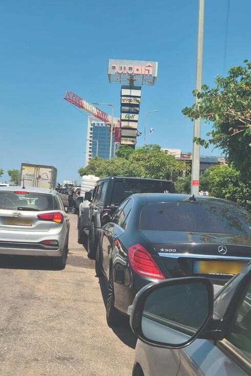 מצוקת חנייה קשה ליד ההום סנטר בראשון לציון