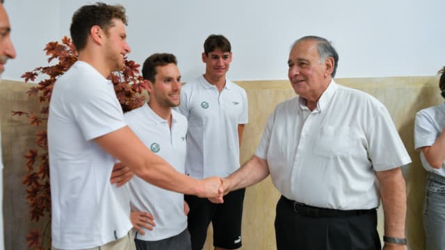 גאווה חיפאית וישראלית. השחיינים עם יונה יהב