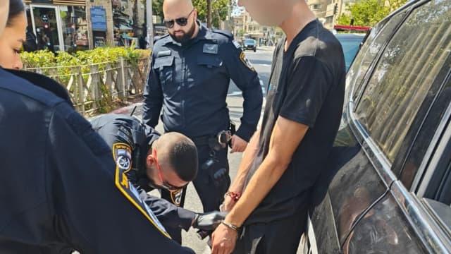תפיסת חשוד בשוד ברחוב הרצל