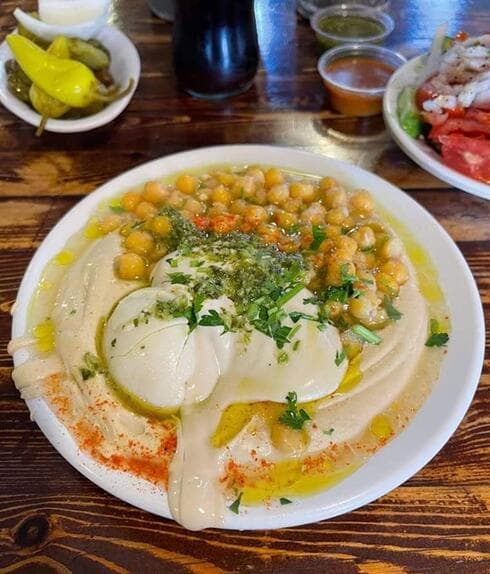 חומוס יוסף. מסעדה חדשה בקניון רחובות