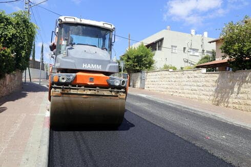 סלילת כבישים ברחובות