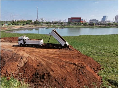 העבודות באגמון. "הורסות את בתי הגידול"