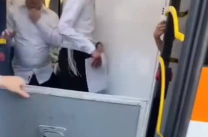 בחורי הישיבה והאוטובוס