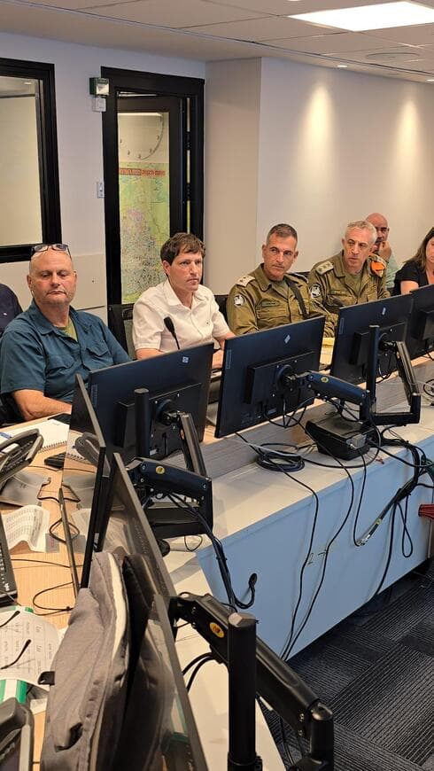 ישיבת היערכות שנערכה בפתח תקוה