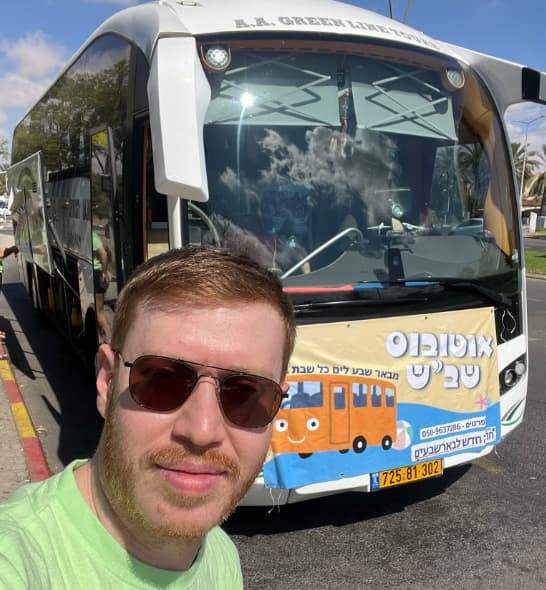 חבר המועצה טימור מיכאלי ואוטובוס השבת 