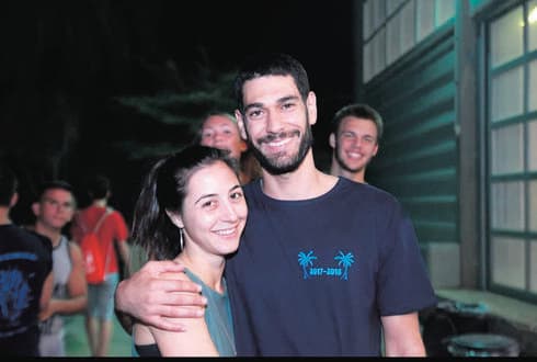 יניב ז"ל עם בת זוגו שר רובל. "חוד החנית בתחום החינוך" 