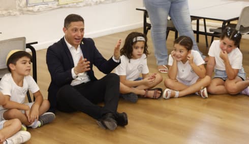 דנילוביץ' עם תלמידי באר שבע