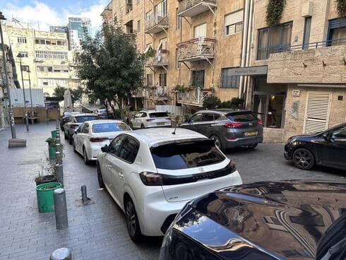 ״חניון״ ש״ץ