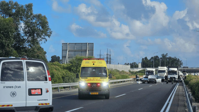 פיצוץ ברכב בכביש 22, סמוך למחלף נעמן פיצוץ ברכב בכביש 22, סמוך למחלף נעמן