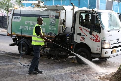 היערכות לקראת חגי תשרי בחדרה היערכות לקראת חגי תשרי בחדרה