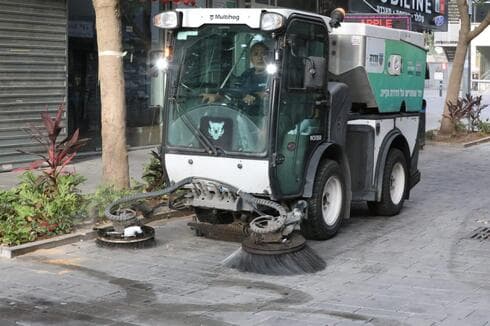 היערכות לקראת חגי תשרי בחדרה (צילום: דוברות עיריית חדרה) היערכות לקראת חגי תשרי בחדרה