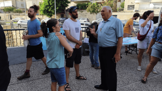 אביהו האן ופעילי המאבק בכנס