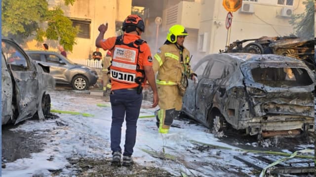ראשונים בכל זירה