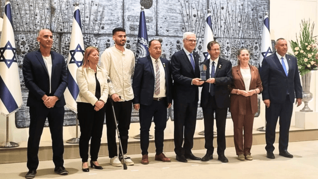 הענקת אות הנשיא למכבי חיפה