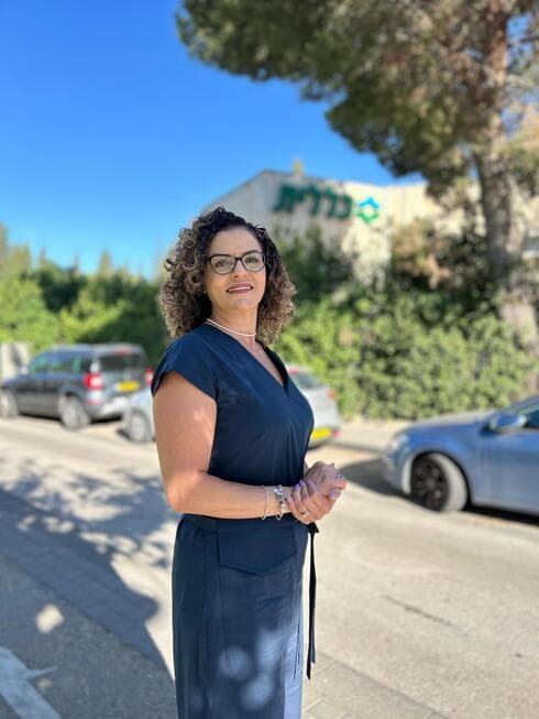 טלי חביב 