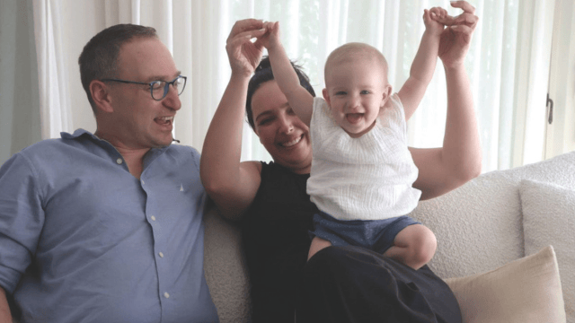 משפחת אלעד. "יש סמליות בכך שקיבלנו כזו בת, שכולה טוב"
