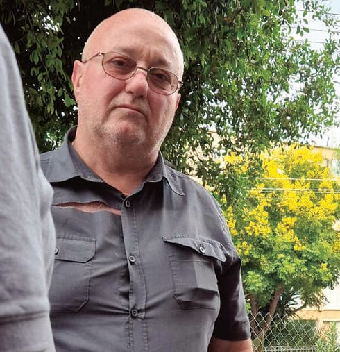 "אני מרגיש איך החיים שלי מתפרקים". האב דוד איטקין