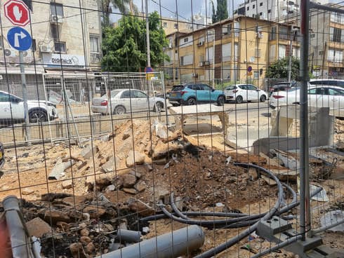 עבודות הרכבת הקלה בחולון (צילום: פרטי) עבודות הרכבת הקלה בחולון