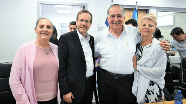 רבקה ויונה יהב, מיכל ויצחק הרצוג
