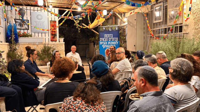 מאחדים כוחות בסוכה אחת. מאירועי השנה שעברה