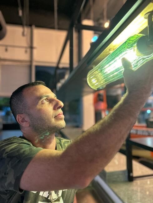 שיפוצים אחרונים לפני הפתיחה (צילום: באדיבות המסעדה) שיפוצים אחרונים לפני הפתיחה