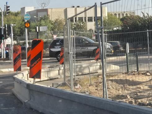 ניידת היחידה הטקטית ביטחון פתח תקוה בצומת סגולה
