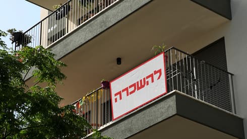 כמה עולה להשכיר דירה עם ממ"ד בבת ים?