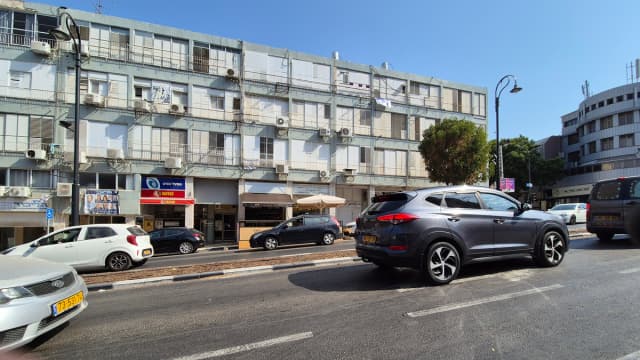 רחוב חיים עוזר פתח תקוה