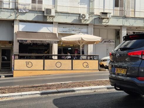 פארקלט ברחוב חיים עוזר פתח תקוה (צילום: שירות מיינט) פארקלט ברחוב חיים עוזר פתח תקוה