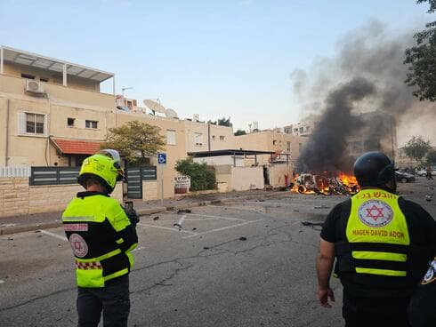 כלי רכב עולים באש בקרית ים