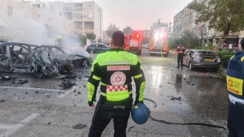 כלי רכב עולים באש בקרית ים