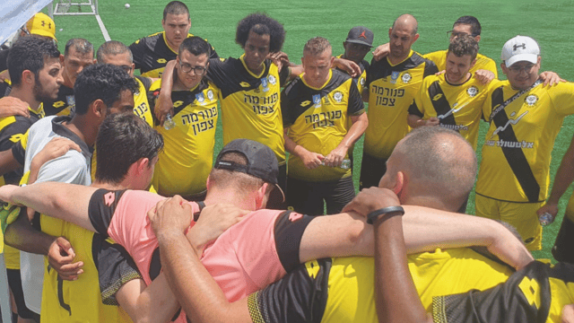 גון צורי, 'ספיישל אולימפיקס': "זו הזדמנות של החבר'ה שלנו להיפגש עם אנשים שהם לא היו נפגשים איתם בדרך כלל" (באדיבות 'שווים בכדורגל' נתניה) גון צורי, 'ספיישל אולימפיקס': "זו הזדמנות של החבר'ה שלנו להיפגש עם אנשים שהם לא היו נפגשים איתם בדרך כלל"
