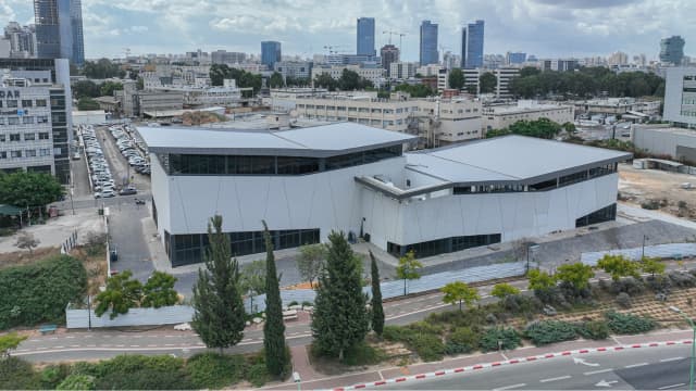 מתחם האולמות להתעמלות אומנותית ברחוב המפלסים