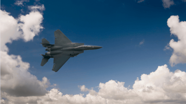 בום על קולי. F-15