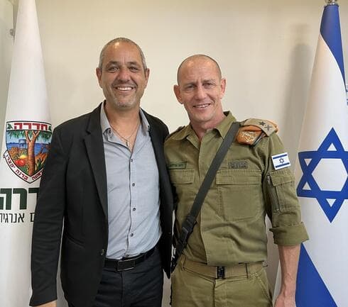 ביקור אלוף פיקוד העורף בעיריית חדרה
